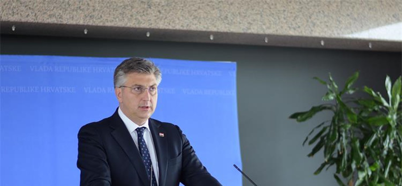 Izmjenom Zakona o trgovini regulirat će se rad nedjeljom, a Zakonom o HGK racionalizirati broj zaposlenih u sustavu